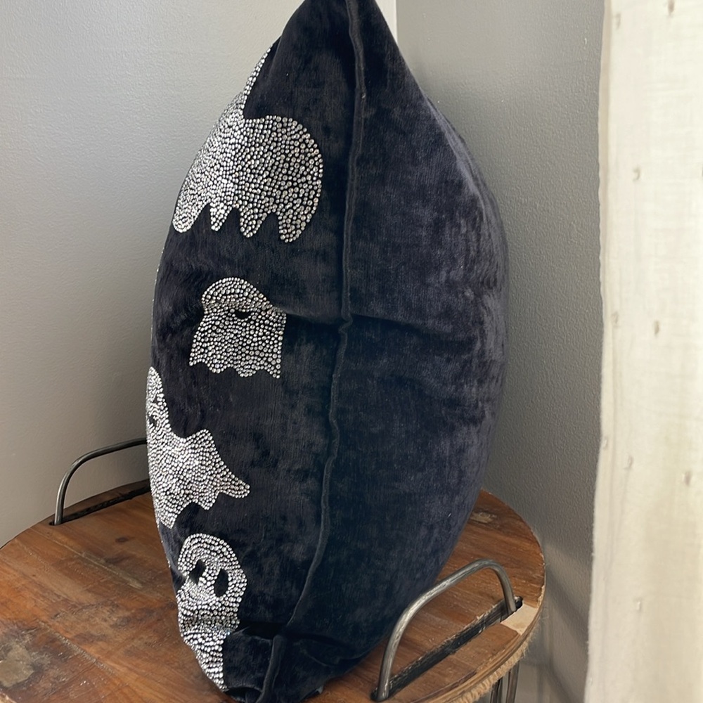 Adorable & Rich Black Soft, plump accent pillow! Sparkles with silver beads! - Picture 6 of 12